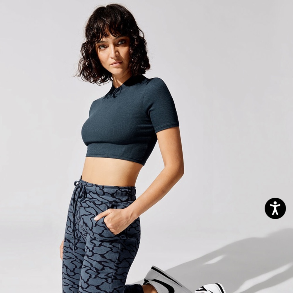 Mackay Rib Crop Top in Navy